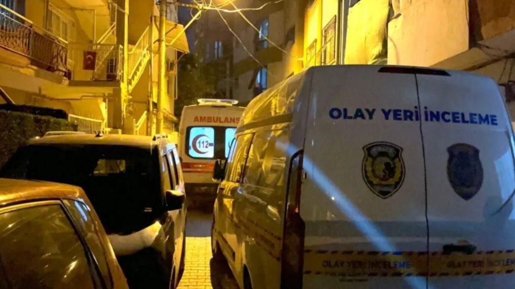 İzmir'de Kanserli Eşini Yatakta Öldüren Şüpheli Yakalandı - Yazar Kadın