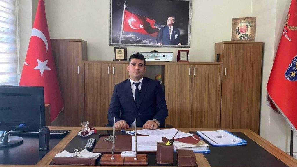 Mudurnu Emniyet Müdürü Hasan Tokgöz Tutuklandı Eşine şiddet Uyguladığı Iddia Edildi - Yazar Kadın