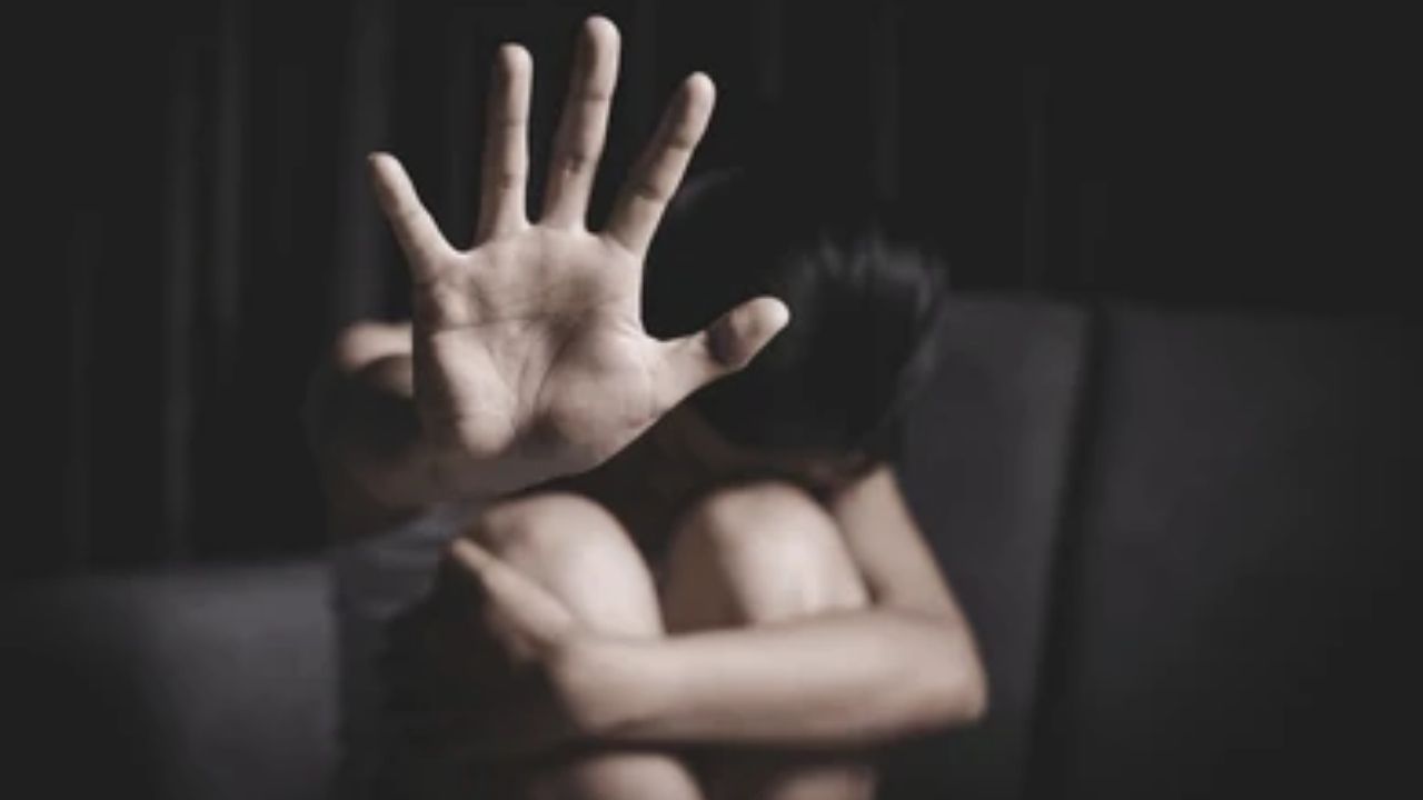 Sakarya'da Tacizci Kadın Gözaltına Alındı (1) - Yazar Kadın