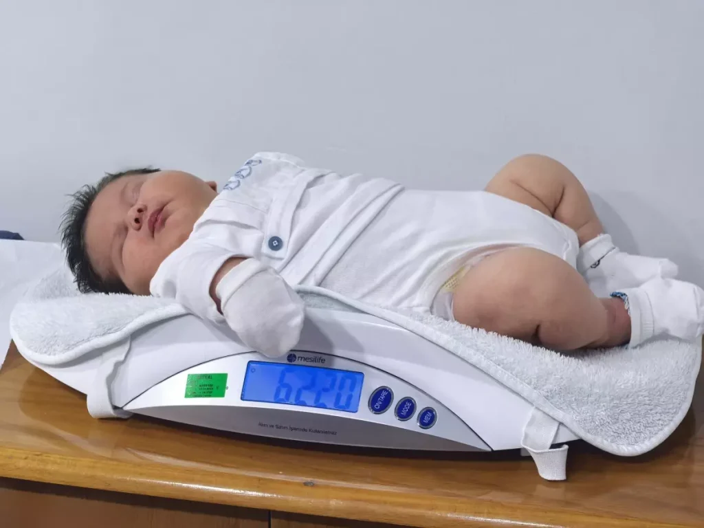 Ali Atilla Bebek 6 Kilo 150 Gram Olarak Dunya 19180897 Amp - Yazar Kadın