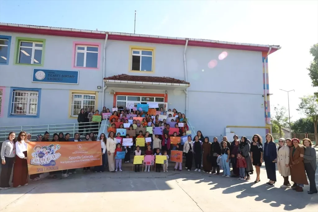 Edirne Den Kisa Kisa 19134658 Amp - Yazar Kadın