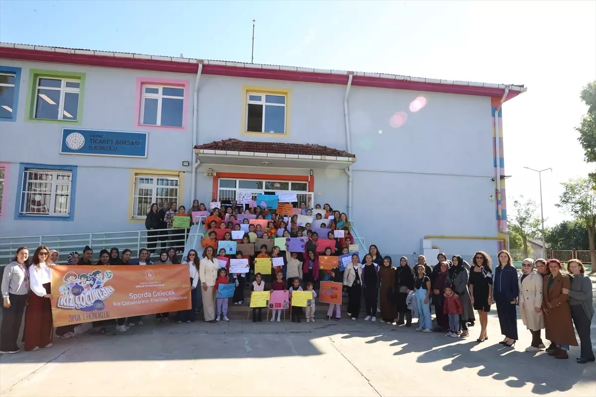 Edirne Den Kisa Kisa 19134658 Amp - Yazar Kadın