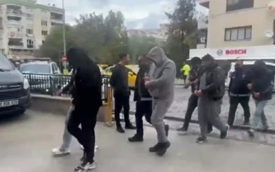 Kuşadası’nda Fuhuş Operasyonu: 5 Kişi Tutuklandı