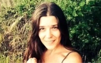 Rus kadın, çocuklarıyla Hindistan’daki mağarada yaşadı.