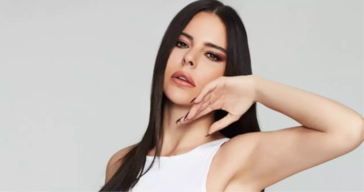 Simge Sagin Kimdir Sarkici Simge Kac Yasinda 19195065 9283 Amp - Yazar Kadın