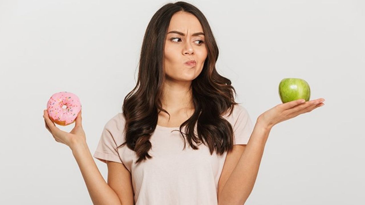 Adet Düzensizliğini Önlemek İçin Beslenme Ve Yaşam Tarzı Önerileri - Yazar Kadın