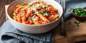 Arabbiata Soslu Makarna Tarifi