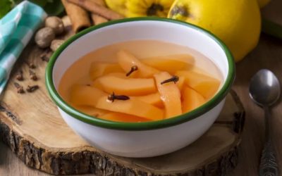 Ayva Kompostosu: Kış Sofralarının Şifa Dolu Geleneksel Lezzeti