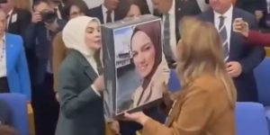 CHP’li Dinçer’den Bakan Göktaş’a Sert Tepki: “Saliha’nın Hırkası, Suskun İktidarın Sembolü”