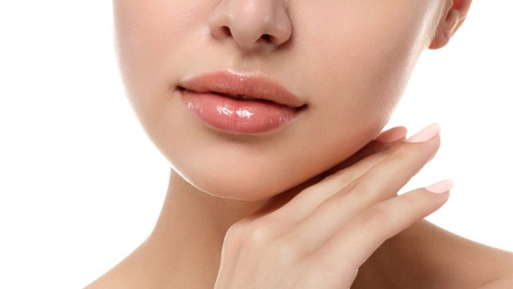 Dudak Kaldırma Ile Yüz Estetiğinizi Yenileyin - Yazar Kadın