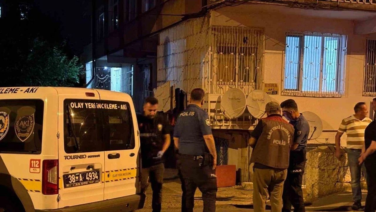 Eski Eşini Bıçaklayarak Ağır Yaralayan Adam Tutuklandı - Yazar Kadın