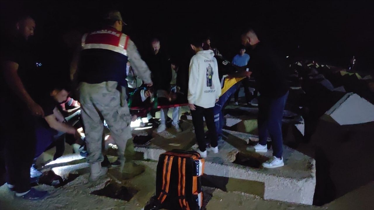 Genç Kız Denize Düştü, Hemen Hastaneye Kaldırıldı. - Yazar Kadın