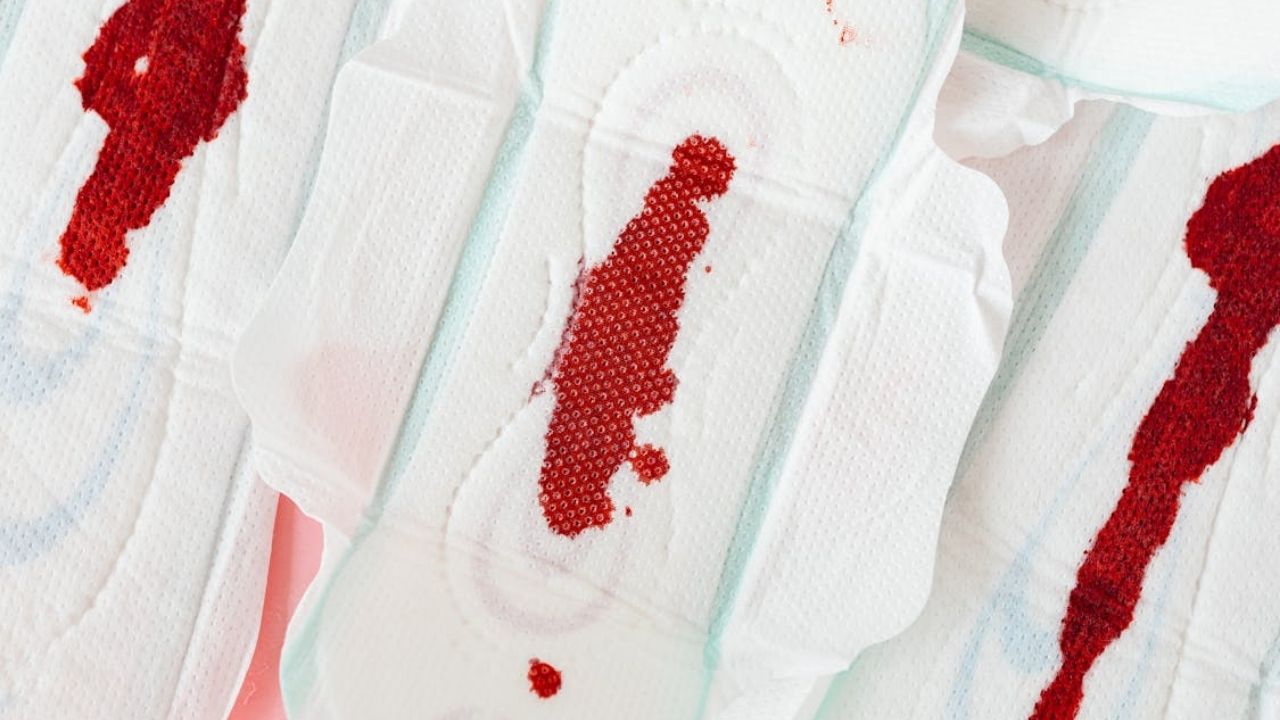 Hormonal Dengesizliklerin Adet Döngüsüne Etkisi - Yazar Kadın