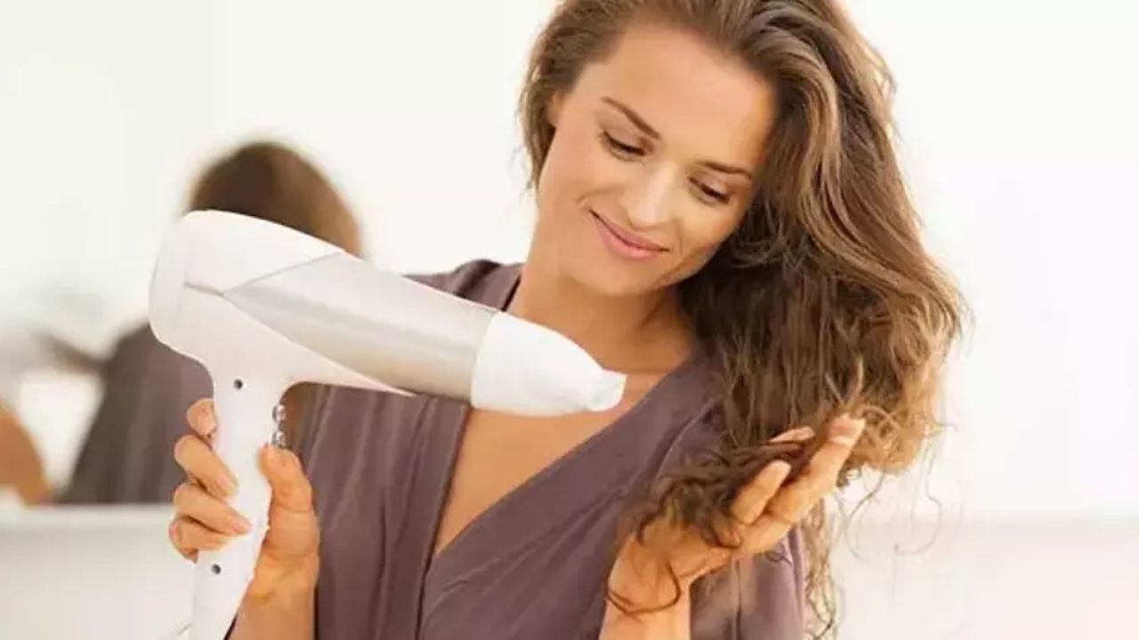 Islak Saçla Uyumanın Tehlikeleri Doğru Kurutma Taktikleri - Yazar Kadın