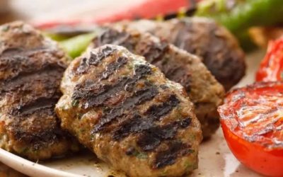 Izgara Köfte Tarifi: Gelenekten Günümüze Uzanan Efsane Lezzet