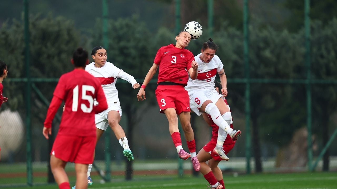 Kadın A Millî Takımımız, U23 Kadın Millî Takımı Ile Karşılaştı - Yazar Kadın