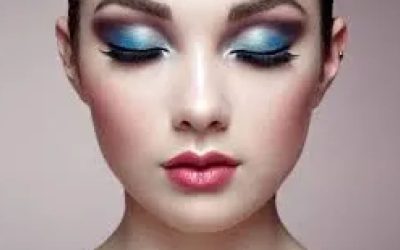 Kadın Makyaj Trendleri: 2025’te Doğallık, Işıltı ve Zarafet Ön Planda