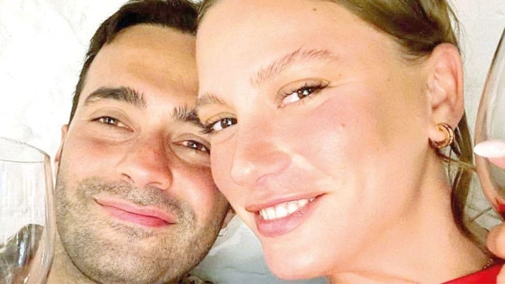 Mert Demir’den Serenay Sarıkaya’ya Romantik Jest “her Sabah Kahve Ve çiçek Alırım” - Yazar Kadın