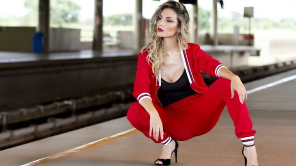 Moda İkonlarından Stil Tüyoları - Yazar Kadın