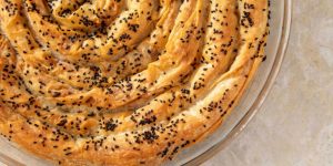 Pırasalı Börek: Anadolu Mutfağının Mütevazı Lezzeti