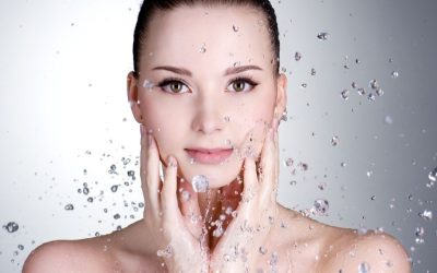 Pürüzsüz ve Parlak Bir Cilt İçin Su Tüketiminin Önemi
