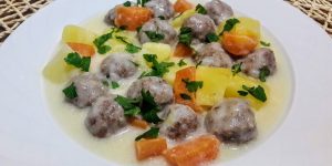 Terbiyeli Sulu Köfte: Geleneksel Lezzetin En Nefis Yorumlarından Biri