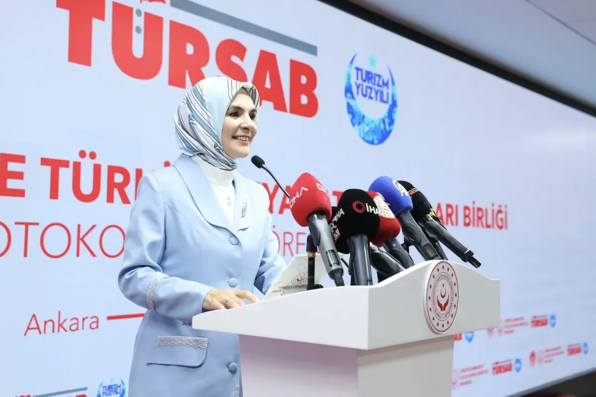 Bakan Goktas Kadin Emeginin Turizmde Daha Gor 19226209 Amp - Yazar Kadın