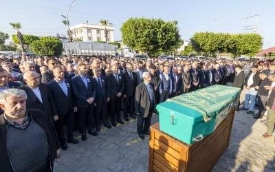 Başkan Seçer, Kız Kardeşini Toprağa Verdi