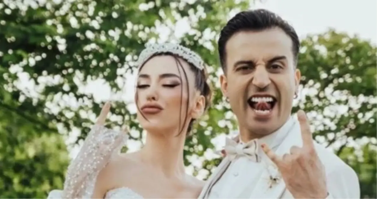 Berkay Tulumbaci Ile Esi Ezgi Gergin Bosaniyor Mu 19262145 1385 Amp - Yazar Kadın