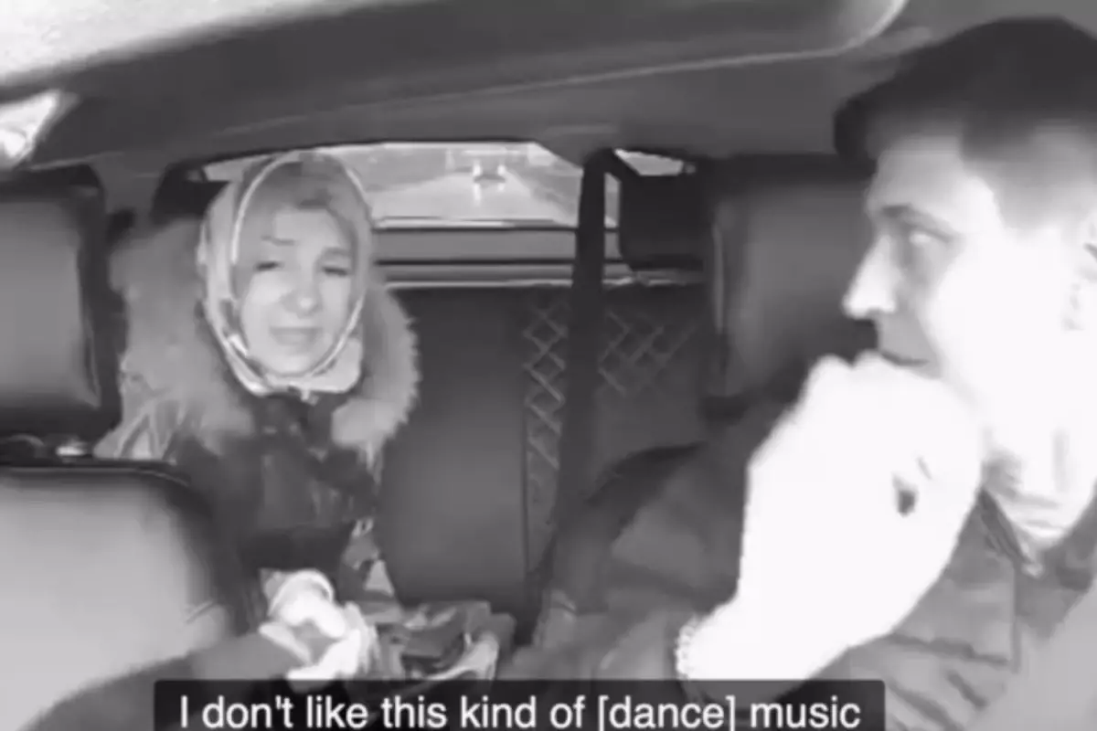 Dans Muzigine Dayanamayan Kadin Soforu Maket 19250314 4164 Amp - Yazar Kadın