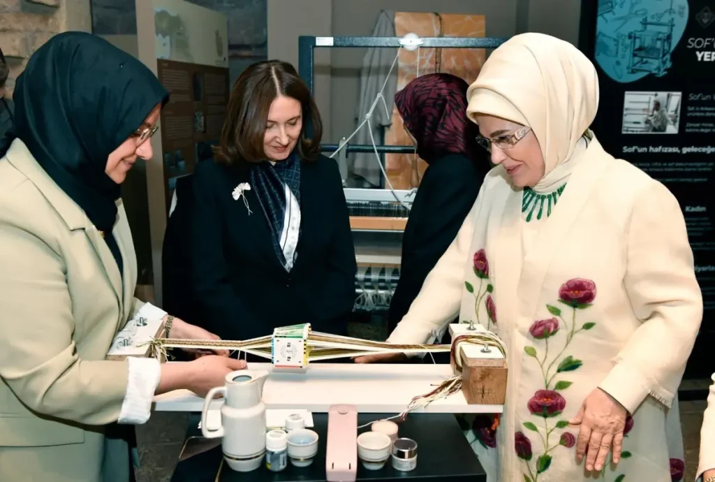 Emine Erdogan Kulturel Miras Savunuculugu Hep 19270747 Amp - Yazar Kadın