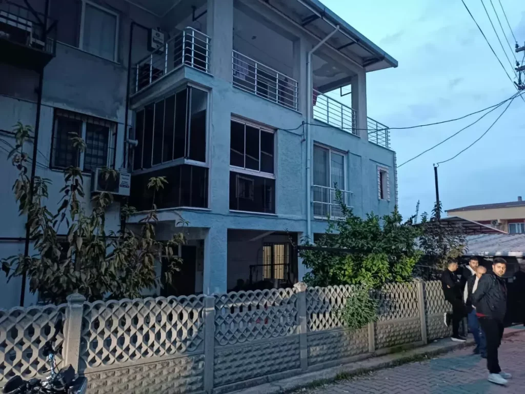 Engelli Kizini Pompali Tufekle Oldurup Intiha 19270828 Amp - Yazar Kadın