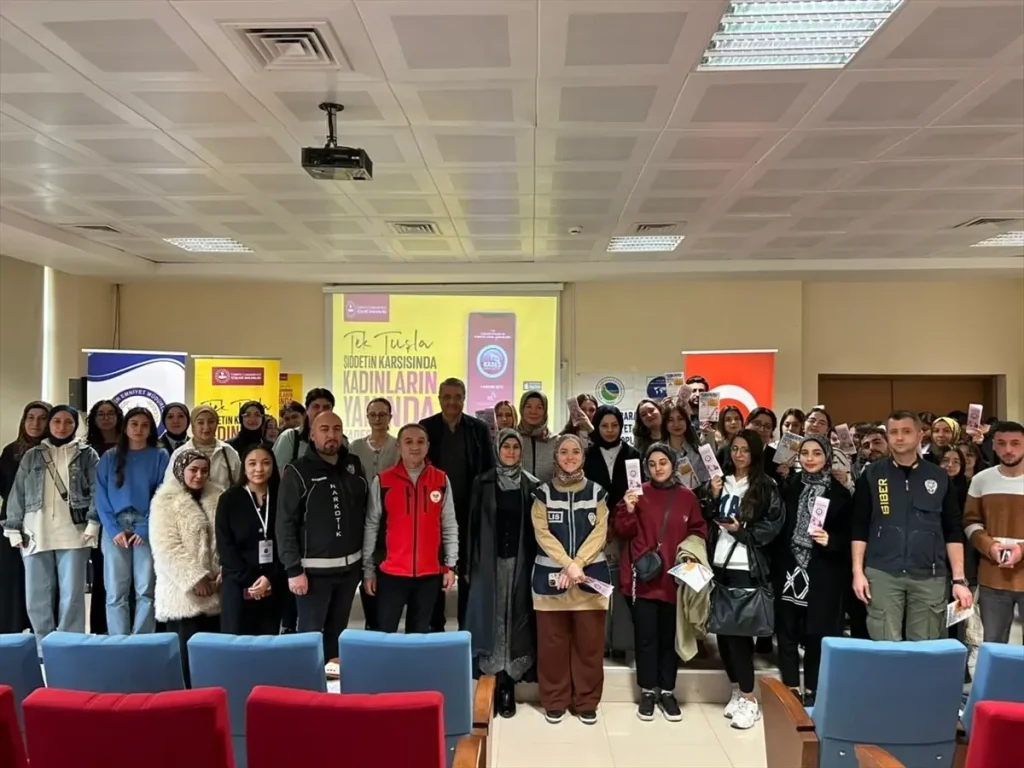 Kaeu De Kadin Ve Aile Guvenligi Konferansi 19299085 Amp - Yazar Kadın