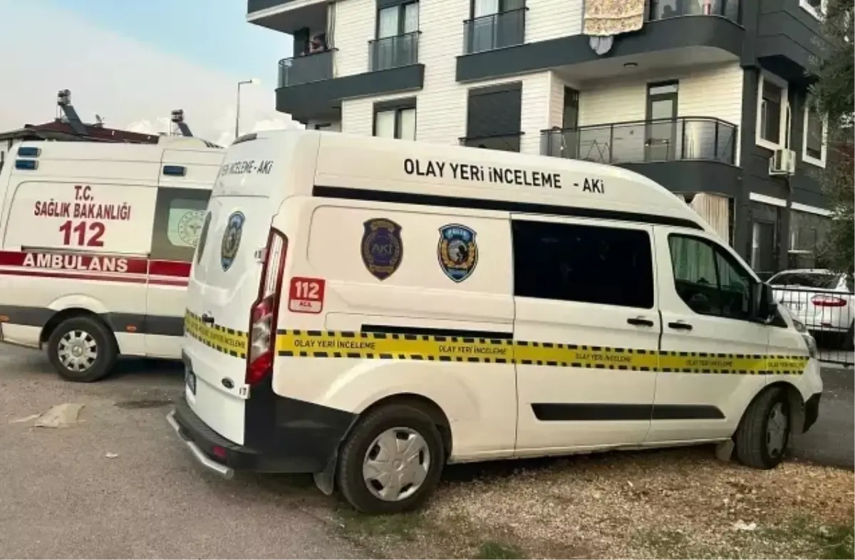 Karisini Ve 2 Kizini Olduren Polis Kim Polis M 19248195 2074 Amp - Yazar Kadın