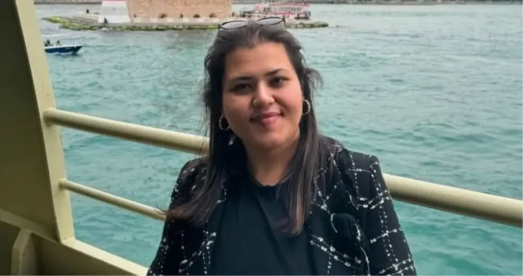 Kis Kizi Kimdir Gelin Evi Yarismacisi Gizem 19238584 5146 Amp - Yazar Kadın