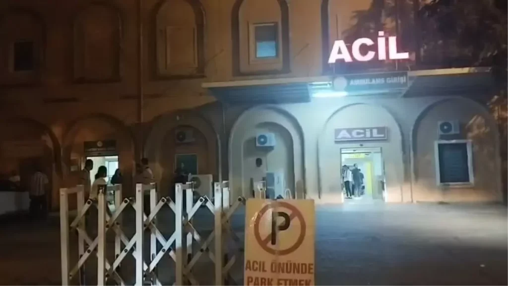 Mardin De Anne Baba Ve 5 Yasindaki Kizlari 19289095 Amp - Yazar Kadın