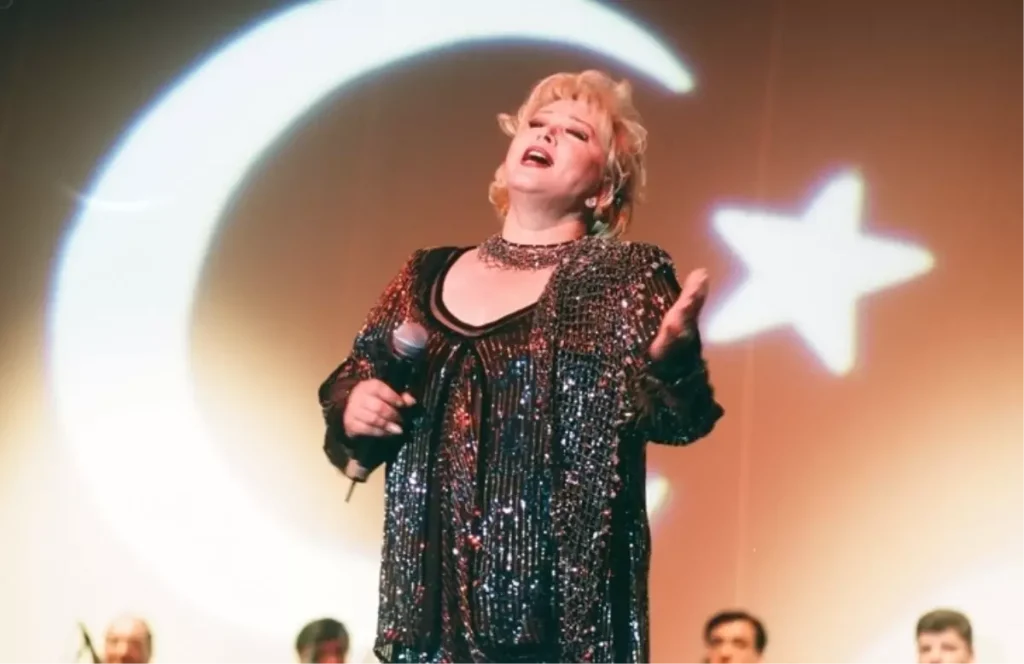 Muazzez Abaci Oldu Mu Neden Oldu 19247646 8084 Amp - Yazar Kadın