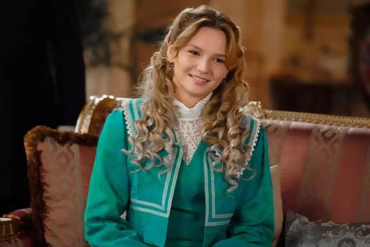 Nilsu Berfin Aktas In Gizemli Aski Ortaya Cikti 19263898 3098 Amp - Yazar Kadın