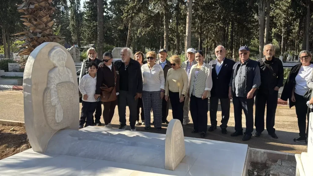 Sumerolog Muazzez Ilmiye Cig Mezari Basinda A 19262274 Amp - Yazar Kadın