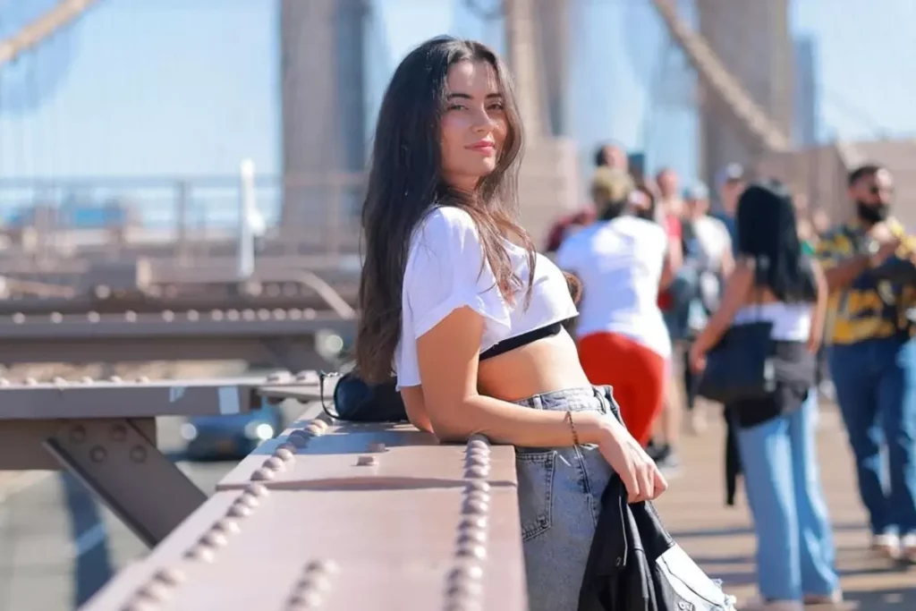 Tescilli Guzelin Yeni Isi Herkesi Sasirtti 19271845 7342 Amp - Yazar Kadın