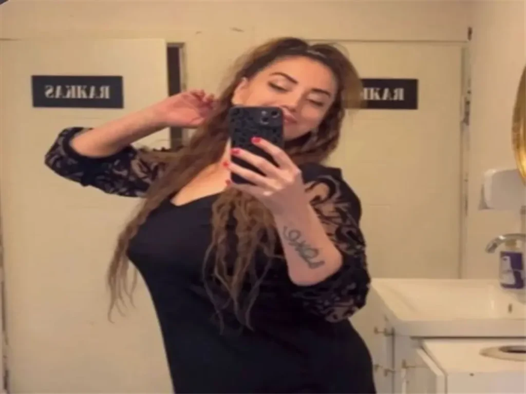 Yasemin I Ankara Dan Bursa Ya Gelip Oldurmus 19258843 Amp - Yazar Kadın