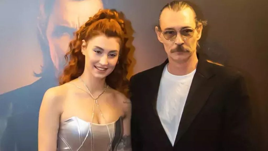 Erdal Beşikçioğlu'nun Kızı Derin, Kombiniyle Gecenin Yıldızı Oldu - Yazar Kadın