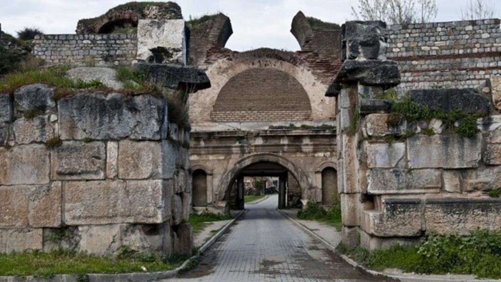 İznik’te Tarihi Gezilecek Yerler İçin En Kapsamlı Rehber - Yazar Kadın