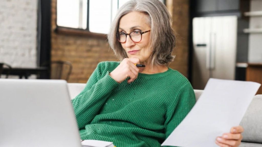 Kadınların Emeklilik Yaşı Ve Sosyal Güvenlik Reformları - Yazar Kadın