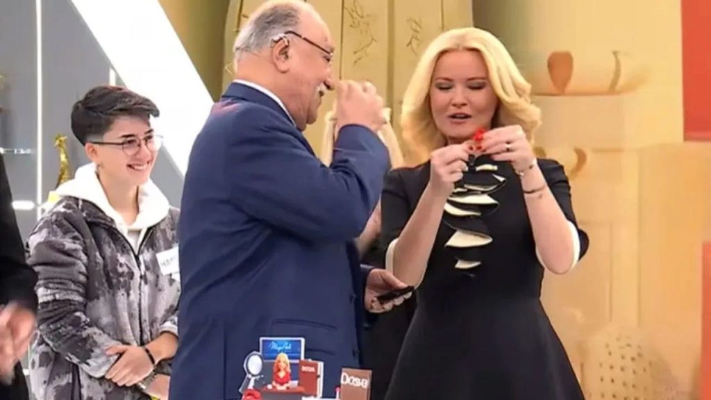 Müge Anlı’ya 40 Bin Tl’lik Doğum Günü Sürprizi - Yazar Kadın