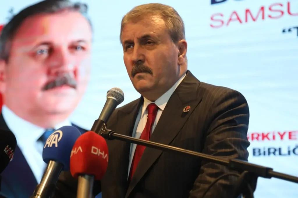 Evlenmeyenleri Ise Almayacaksin Diyen Destici 19311808 4535 Amp - Yazar Kadın