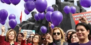 Kadın Hakları G&uuml;n&uuml;: Tarih ve &Ouml;nemi