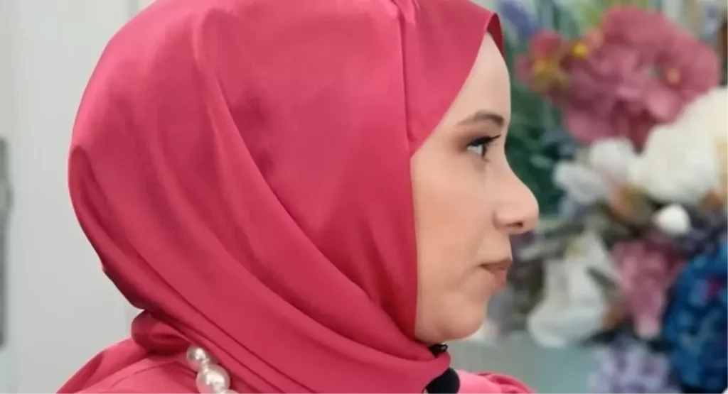 Yemekteyiz Hicran Kimdir Zuhal Topal La 19311178 8161 Amp - Yazar Kadın